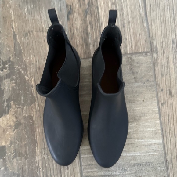 JEFFREY CAMPBELL Hydra Platform Waterproof Chelsea Boot size 10 (40) - Picture 3 of 10